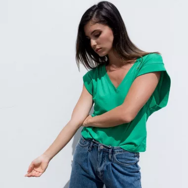 Camiseta Escote Pico Rib