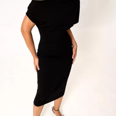 Vestido Midi Asimétrico