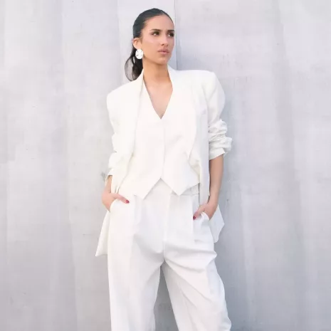 campaign_emarola_24-2_8c0b3e36-4892-43b7-9eb9-c65816bf0468.jpg